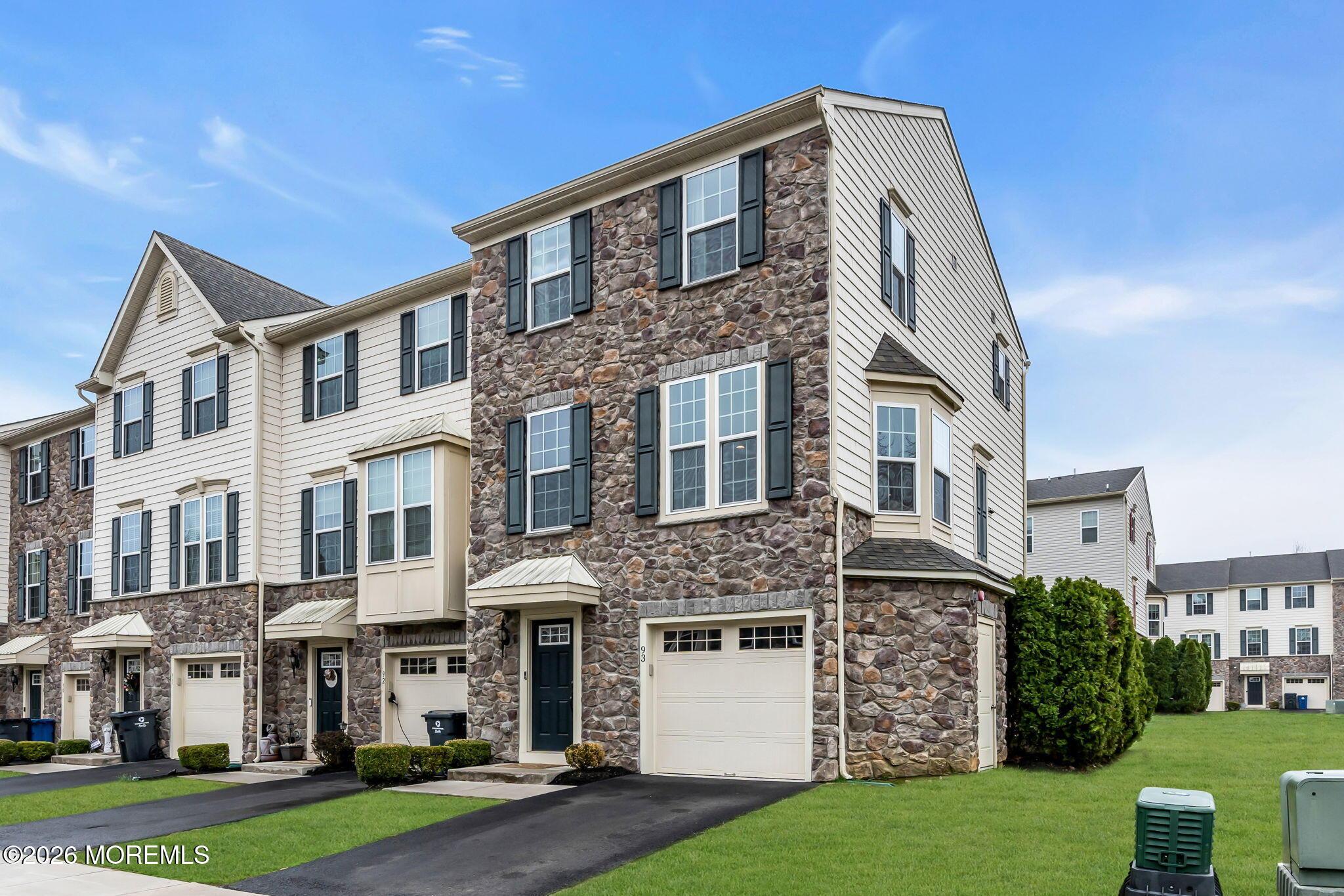 Image 2: 2-web-or-mls-3-print-DSC06358-1b