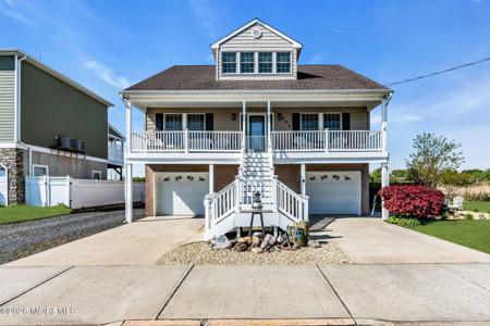 704 Front Street