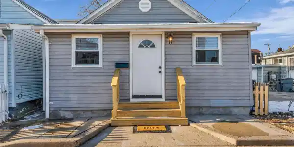25 Twilight Avenue