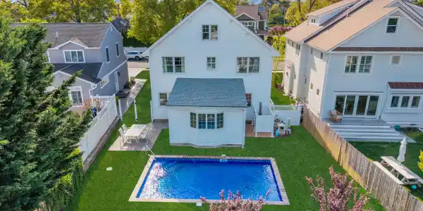 312 Woodland Road