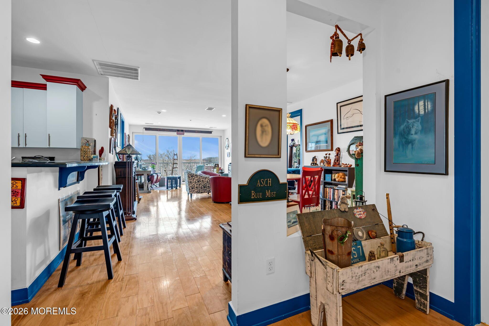 Image 3: 4-web-or-mls-DSC09329