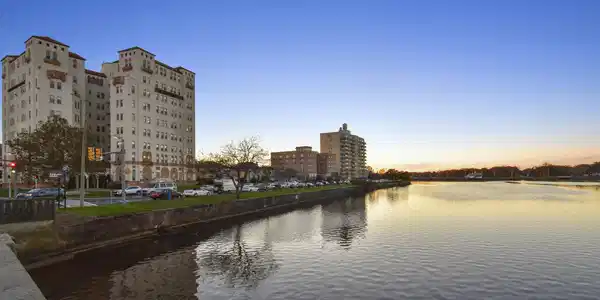 400 Deal Lake Drive Unit 4J