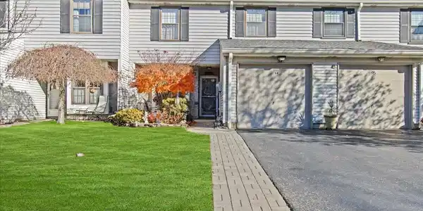94 Paddock Court