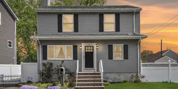 38 Bay Avenue