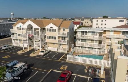 1515 Boulevard Unit 17
