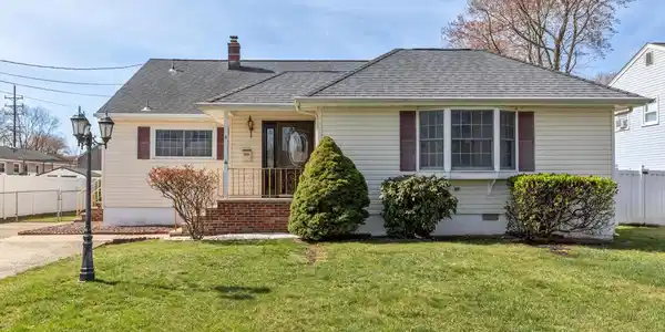 5 Evergreen Street