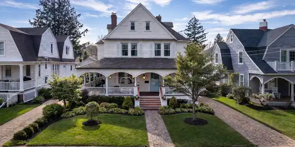 80 Bingham Avenue