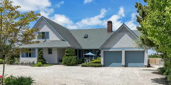 4 Carpenter Lane