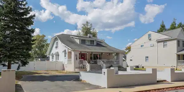 276 Main Street