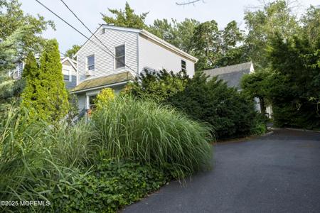 28 Florence Avenue