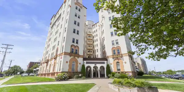 400 Deal Lake Drive Unit 7H & 7G