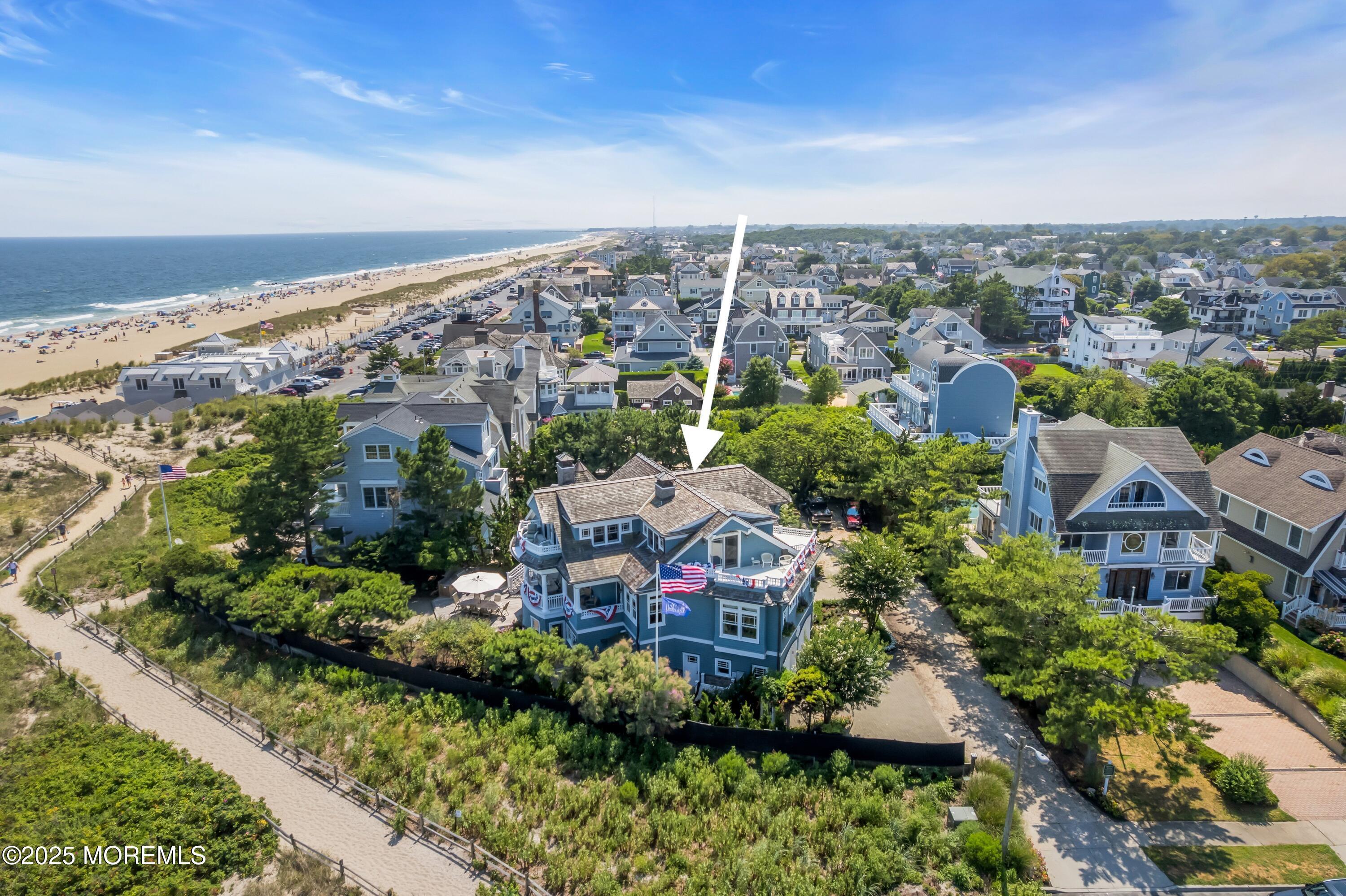 Image 3: 215 ft Ocean Frontage