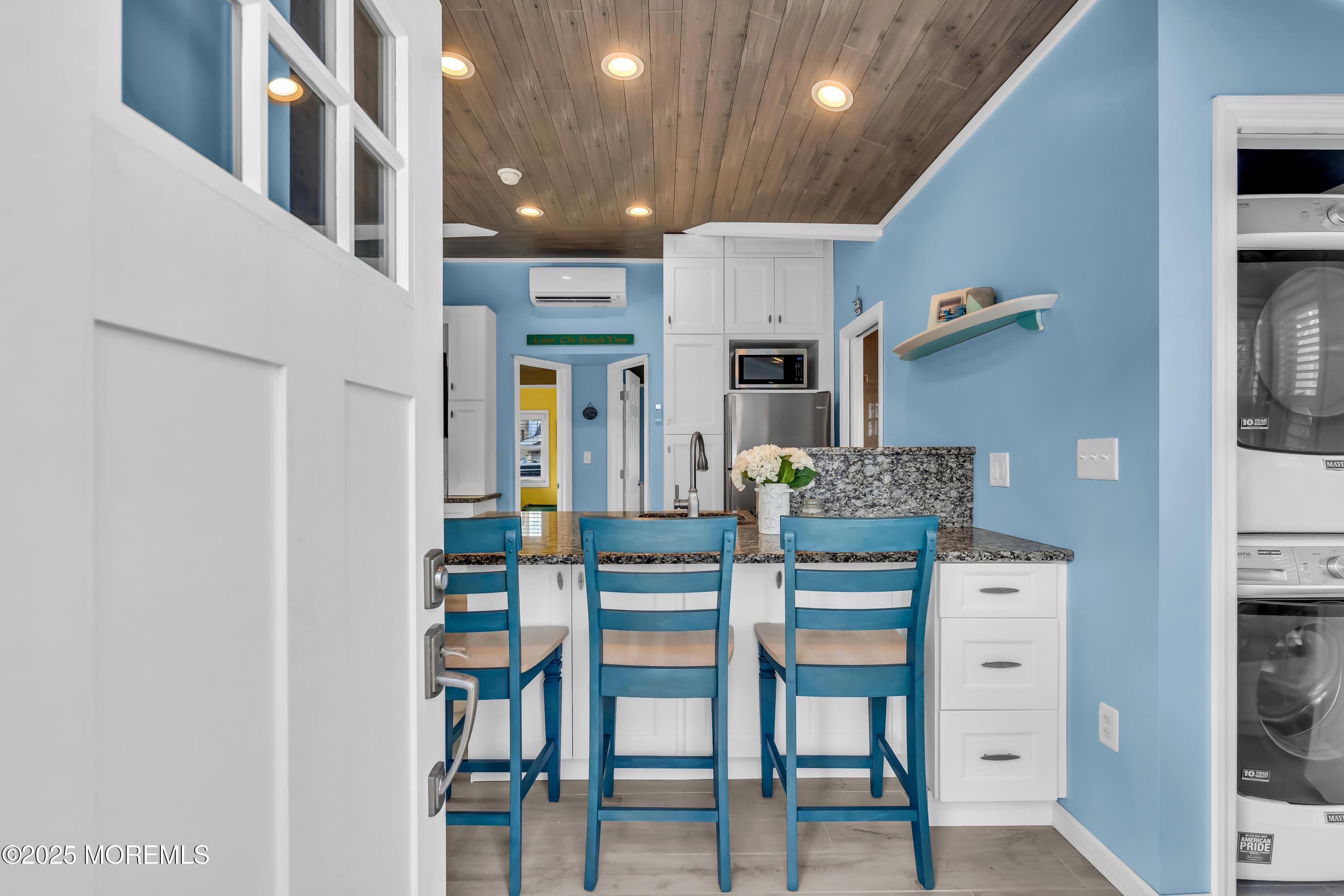 Image 2: 020_dsc00238_704