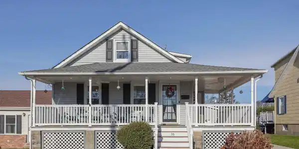 16 Smock Street