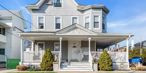 407 6th Avenue Unit 2