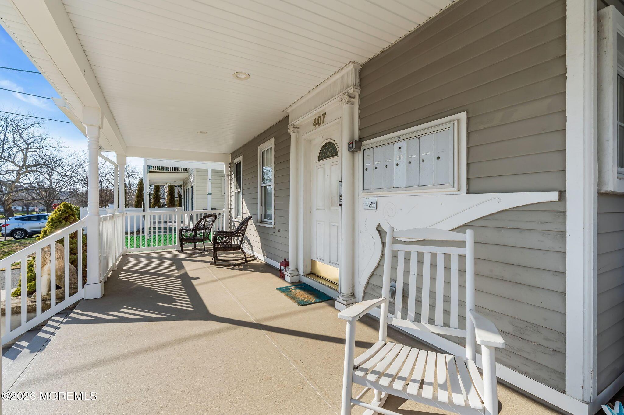 Image 4: 8-web-or-mls-DSC09673