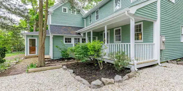 175 School House Road