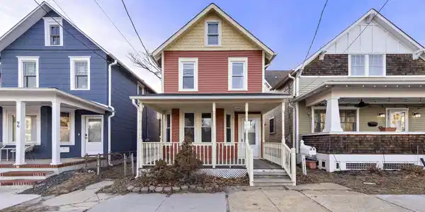 94 Lawrence Avenue
