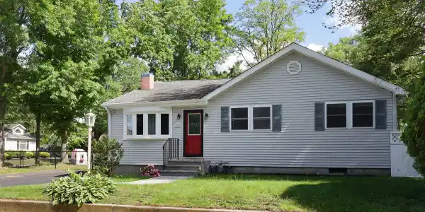 20 Salisbury Avenue