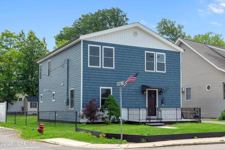 484 Laurel Avenue