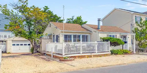 244 Fort Avenue
