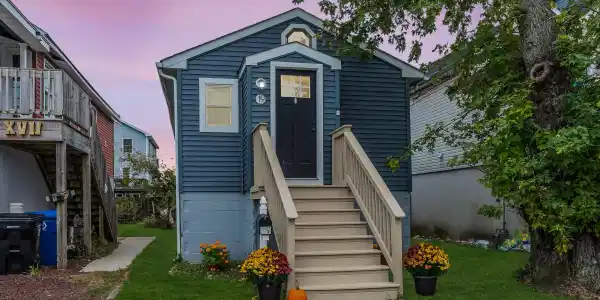 19 Brainard Avenue