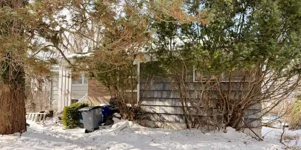 19 Summit Avenue