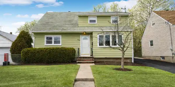 264 4th Street