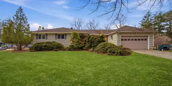111 Harbor Green Circle