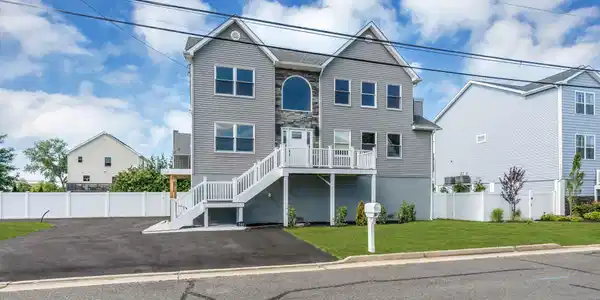 Image 2: Front of Home