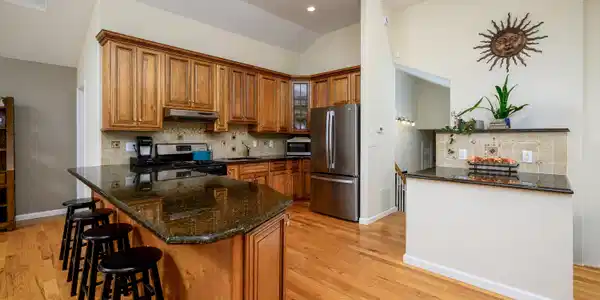 Image 3: 2 willow st Kitchen