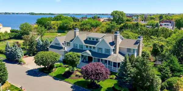 33 Highland Avenue