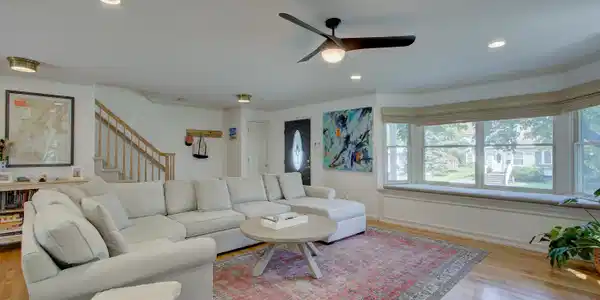 Image 4: _E3A6569_70_71_72_73Interior03