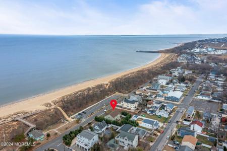 49 Bayside Parkway