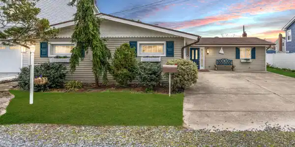 10 Ripley Lane