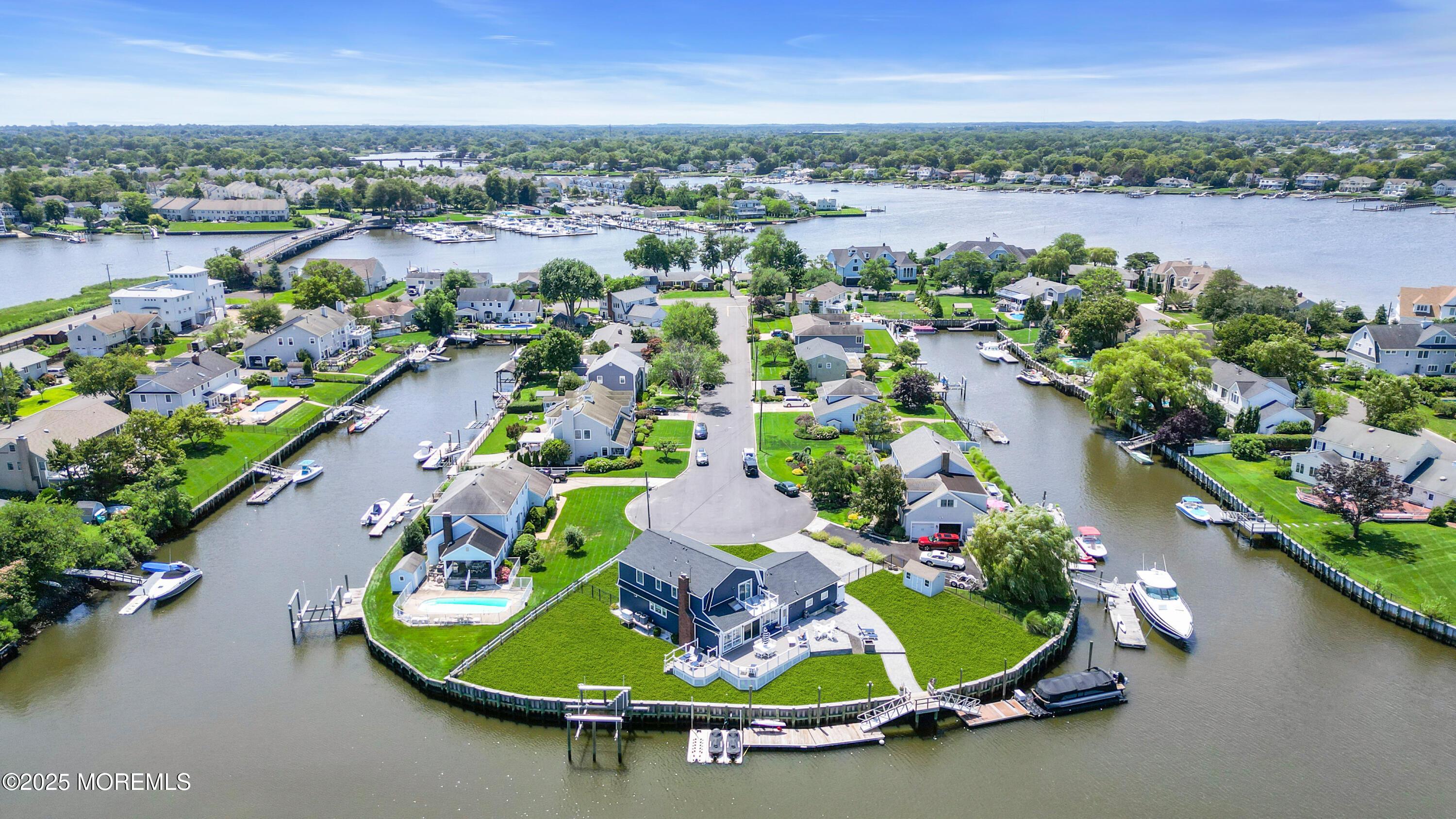 Image 1: 077_dji_0435-1_318