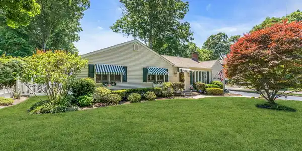86 Laurel Drive