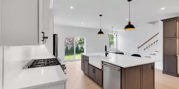 842 Arnold Avenue Unit 3