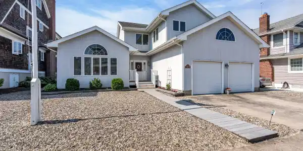 35 3rd Avenue