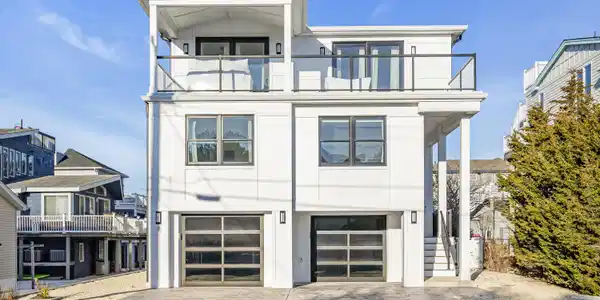 3 Middlesex Avenue