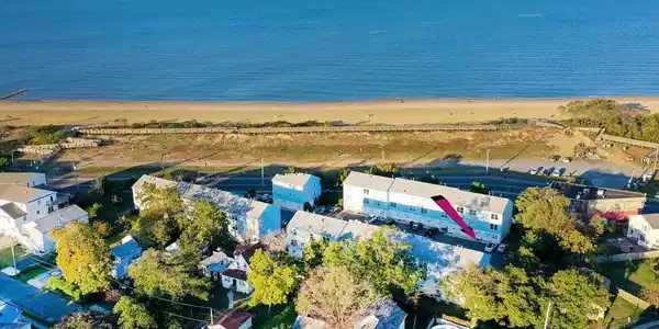 4 Beachway Avenue