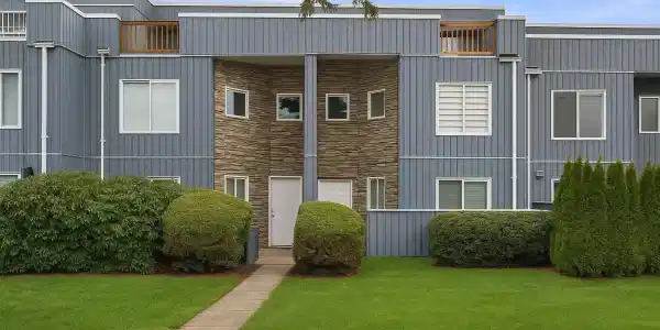 96 Cedar Avenue Unit 6