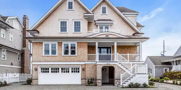 1025 Barnegat Lane