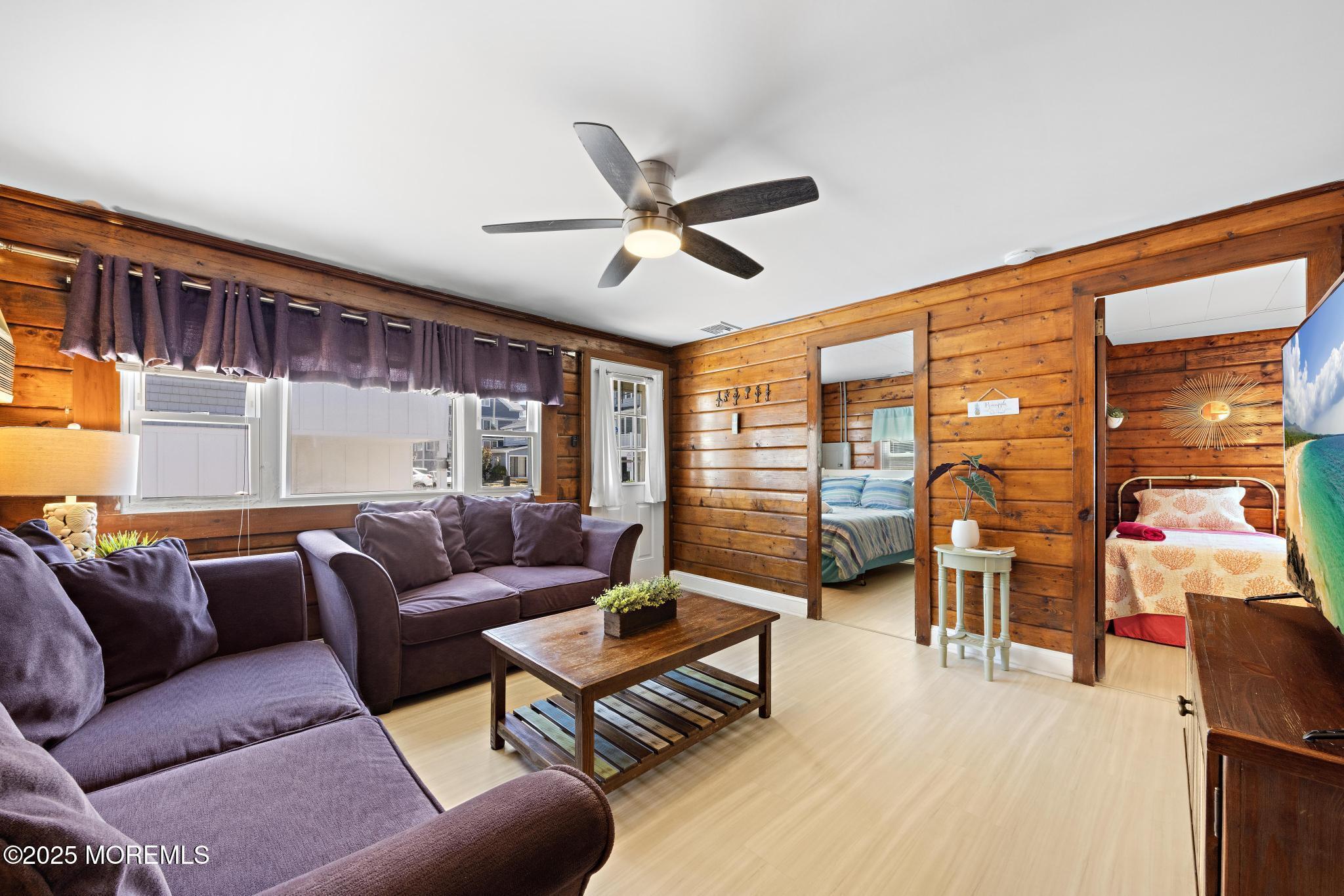 Image 3: 41 Waterview Way (22)