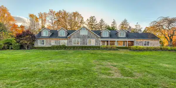 132 Avenue Of Two Rivers