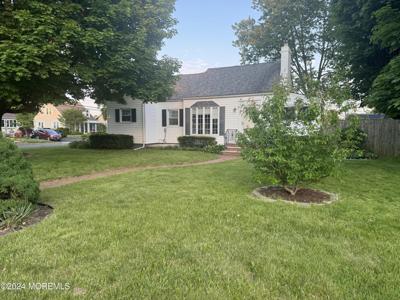 2 Maple Place