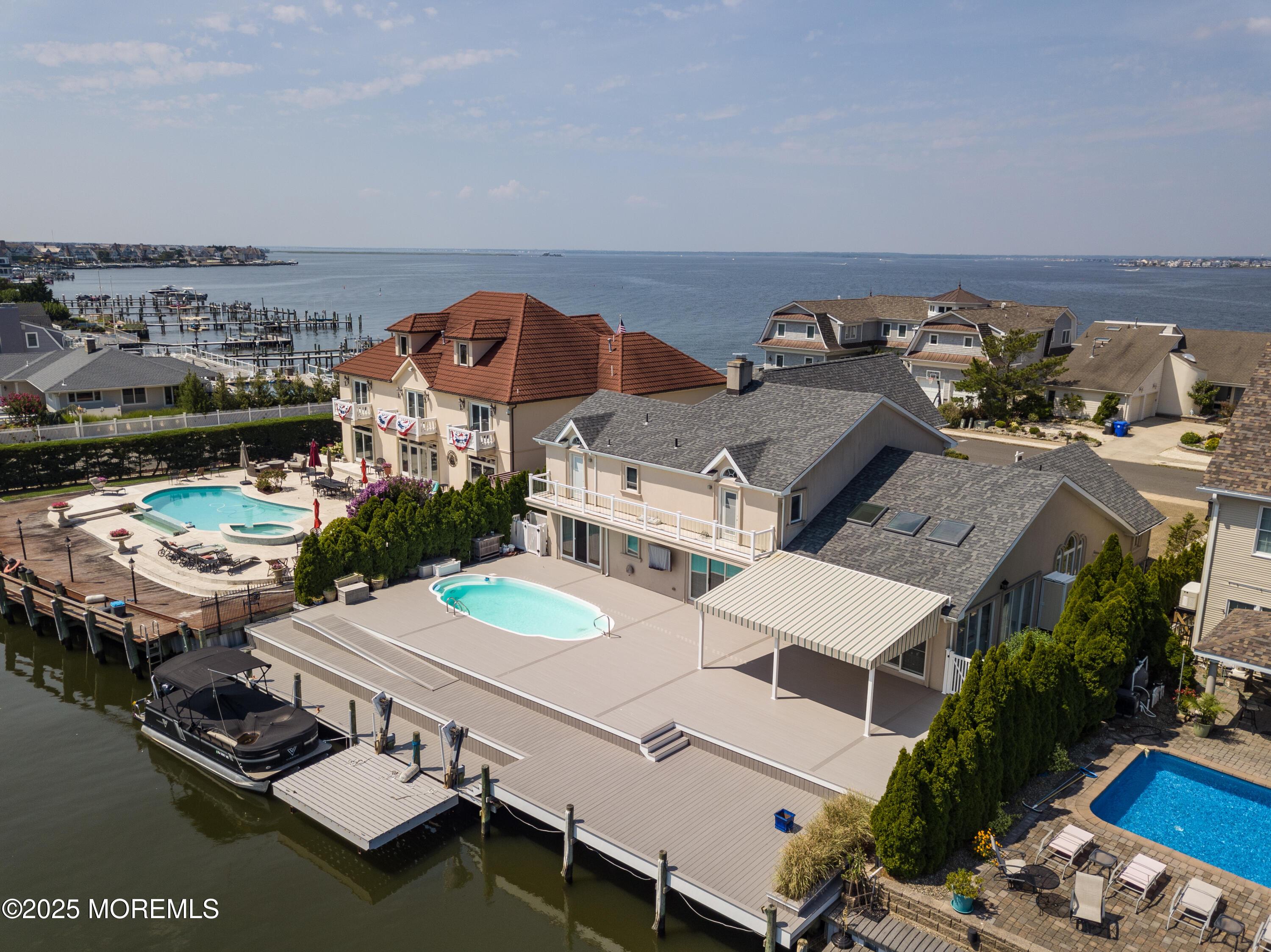 Image 1: 218 Pointe Dr 202500005