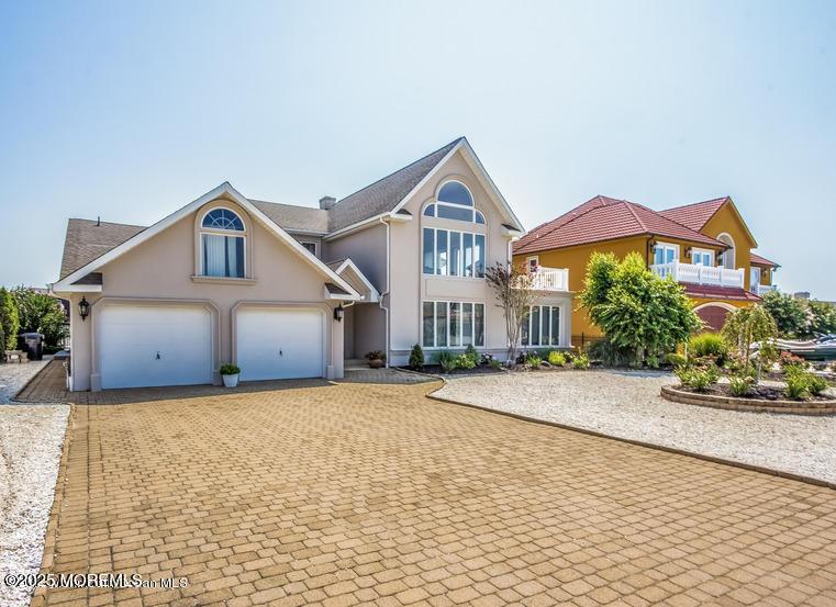 Image 3: 218 Pointe Drive