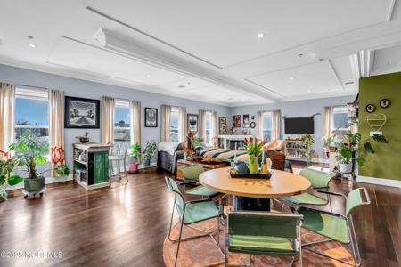 910 Main Street Unit 3A