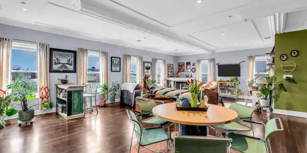 910 Main Street Unit 3A